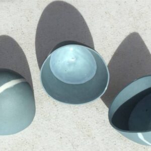 Beach pebbles in porcelain (set of 3) - Image 2