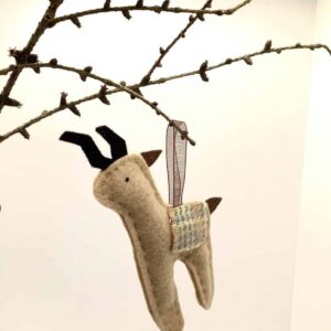 Set of 4 Felt Deer Decorations - Image 2