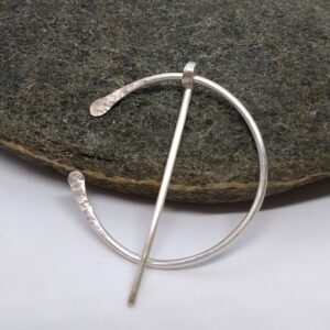 Sterling Silver Pennanular Scarf, Cowl, Shawl Pin Viking style - Image 1