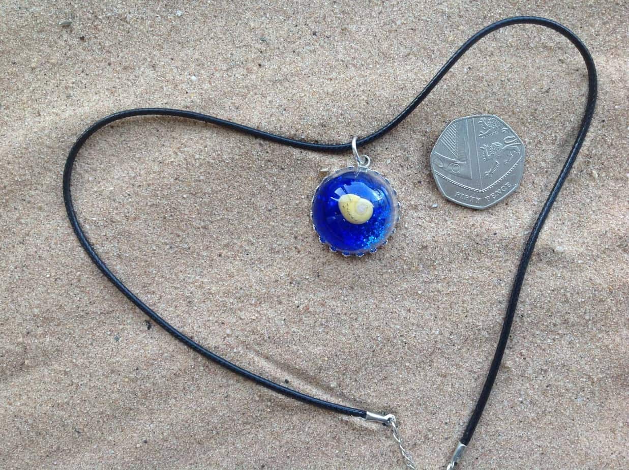 glass and resin pendant - Image 1