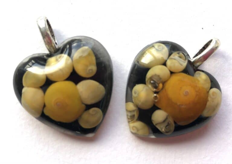 Sunset shells pendants.