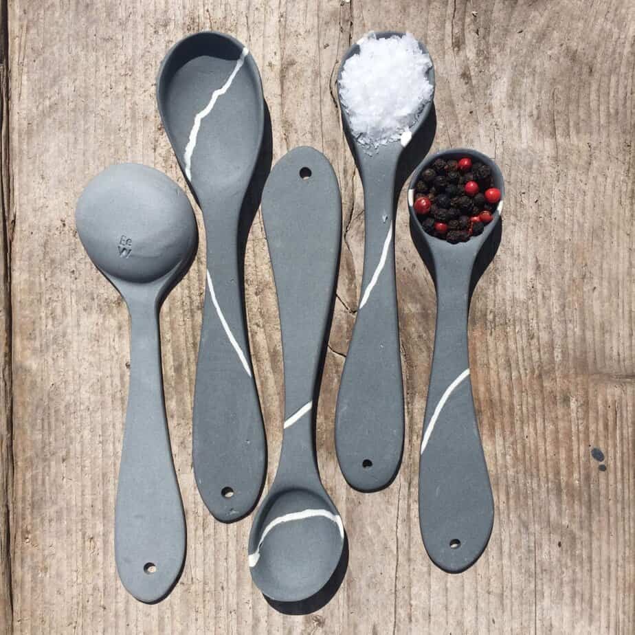 Porcelain Spoons (Pair) - Image 1