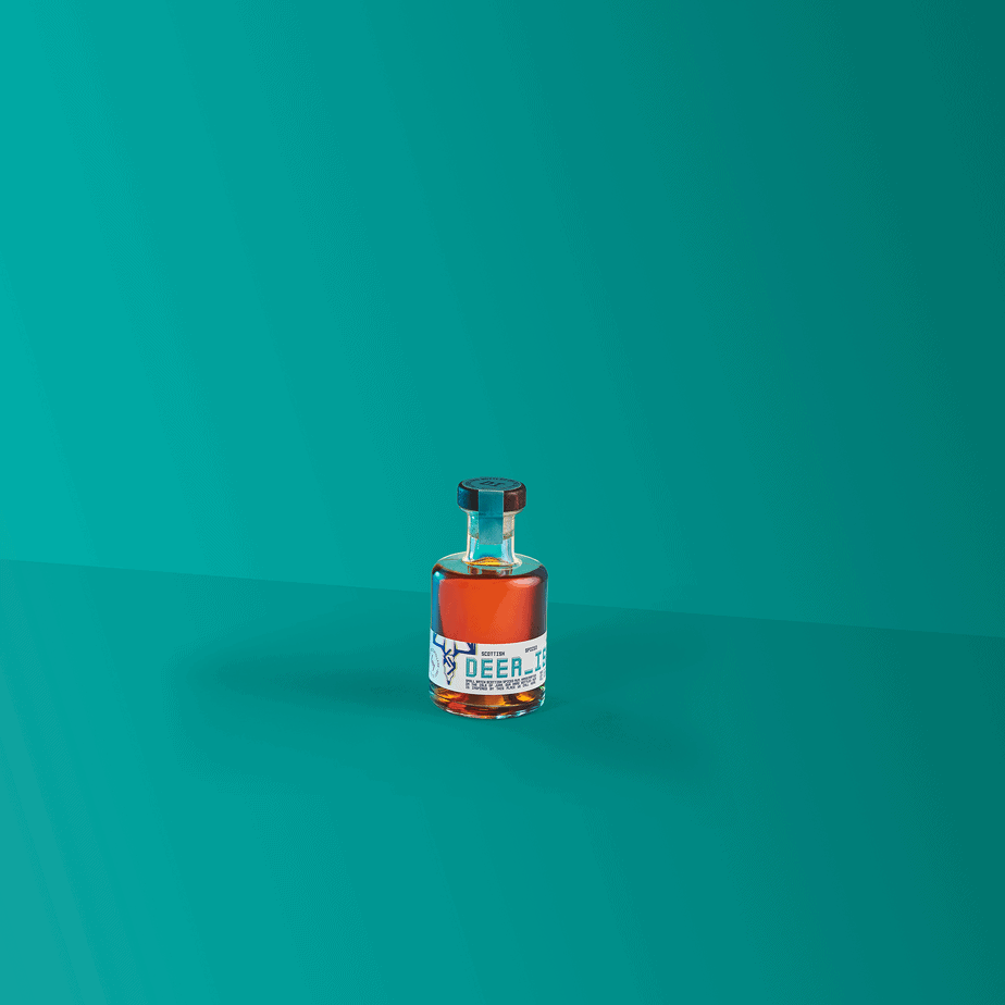 Deer Island Spiced Rum 20cl - Image 1