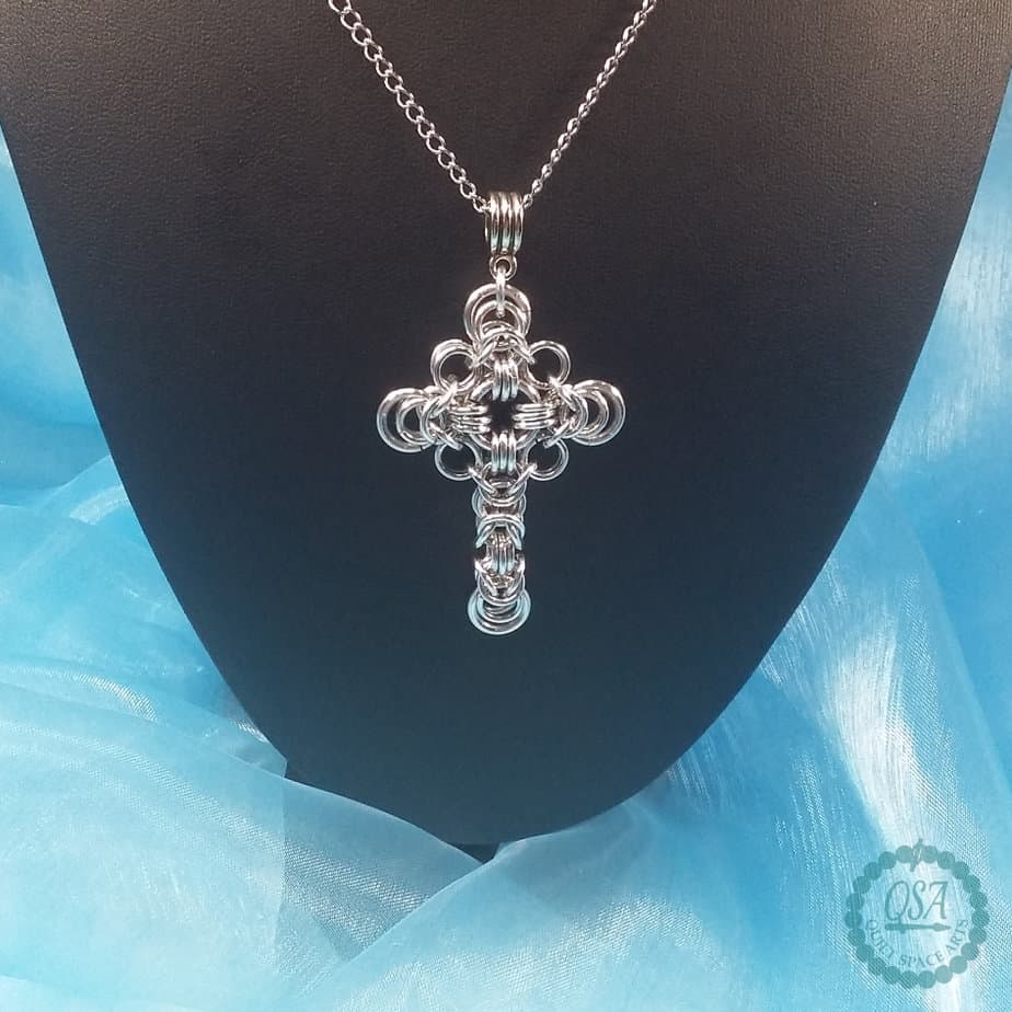 Chainmaille Celtic Style Cross Necklace - Image 1