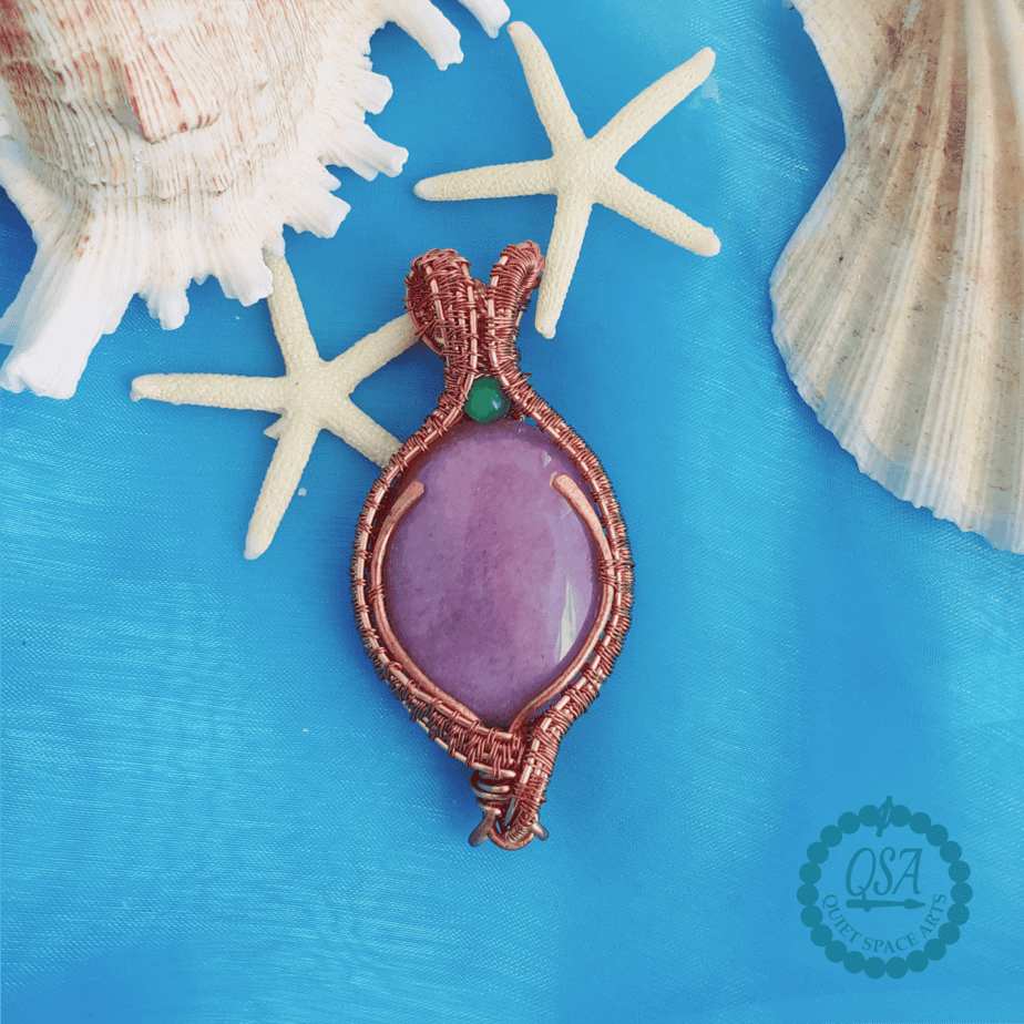 Lilac Purple Spar Stone with Green Cat