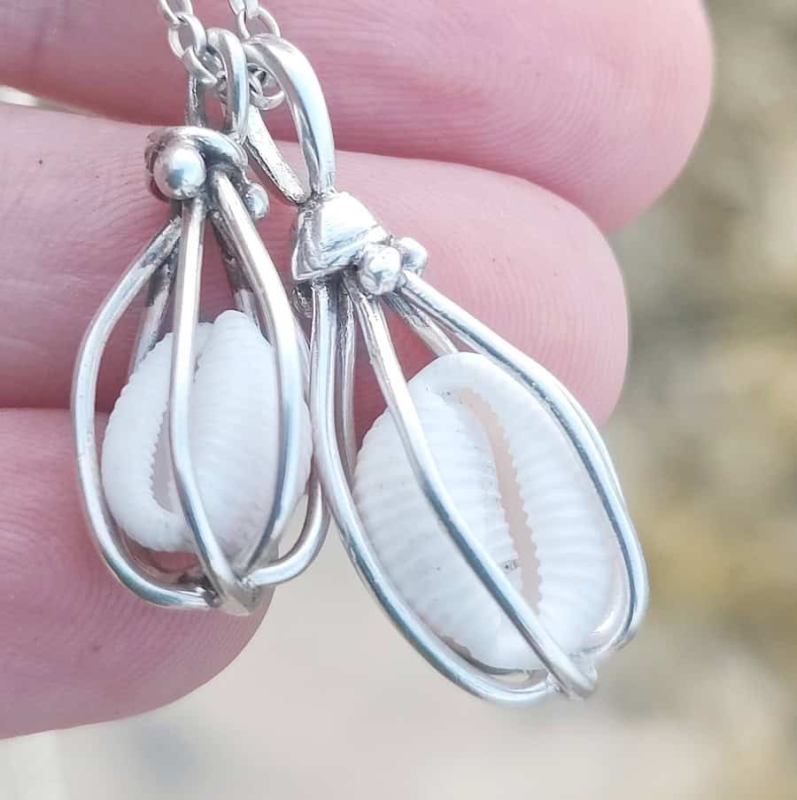 Cowrie Shell Creel Pendant - Image 2