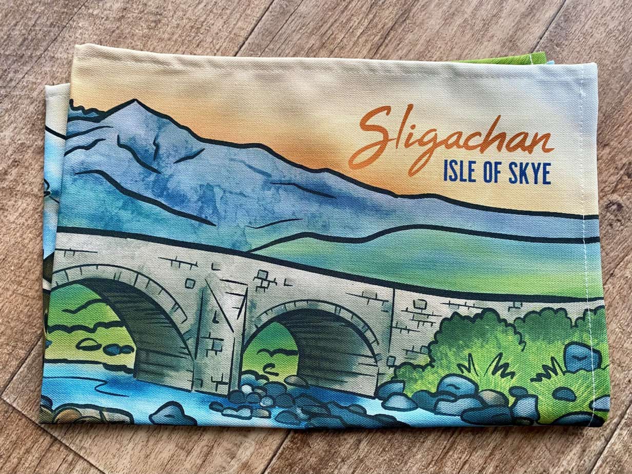 Isle of Skye tea towel - Sligachan Highland Cow - Image 5