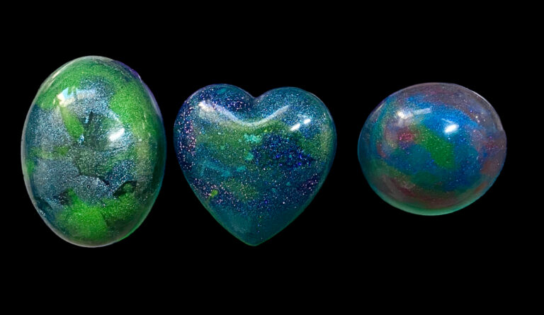Aurora Borealis large brooch.