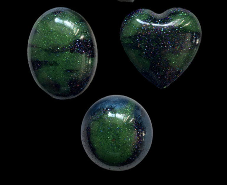 Aurora Borealis large brooch.