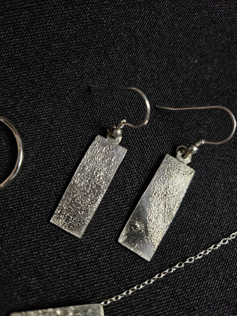 Silver Stone Textured Earrings